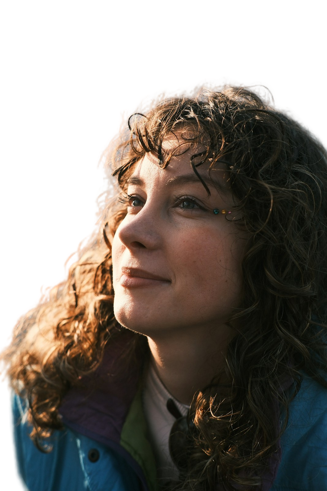 Fine hair caught in the sunlight: BusinessHeadshots automatic cutout
